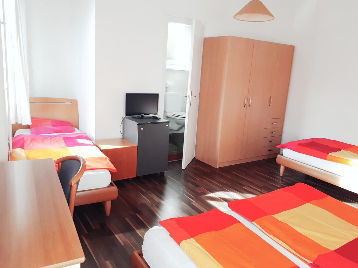 Hotel Garni Battello Melide Bagian luar foto