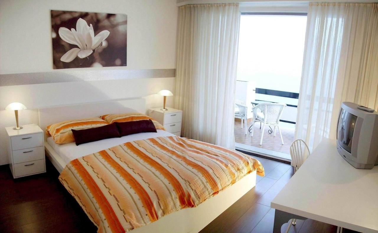 Hotel Garni Battello Melide Ruang foto